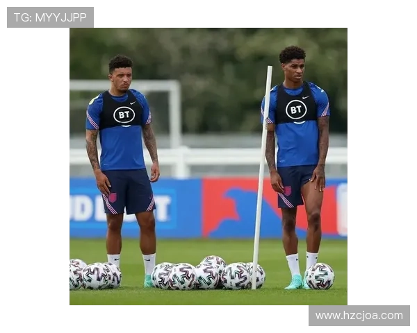 曼联冬窗不引援明夏将锁定防守型中场目标